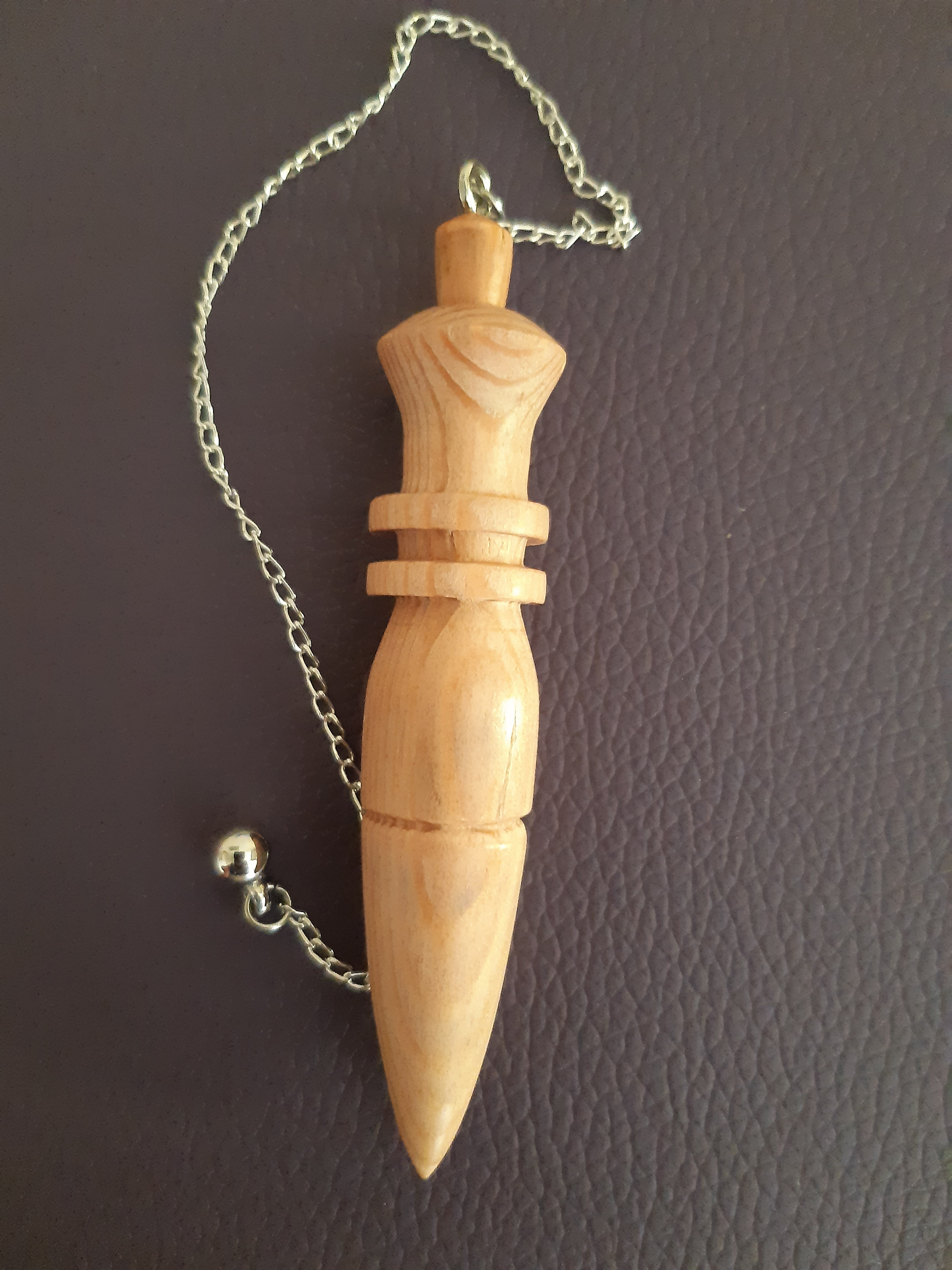 Mon pendule bois mélèze jura suisse Bien-être Angéline Ange Angélique énergie énergétique