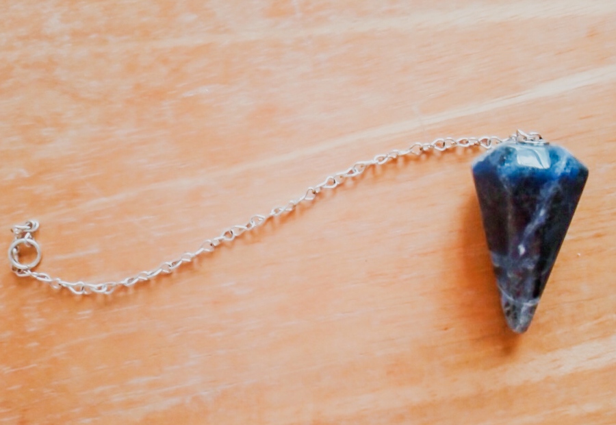 Mon pendule & moi Bien-être Angéline Ange Angélique lithothérapie Pierres Cristaux Sodalite