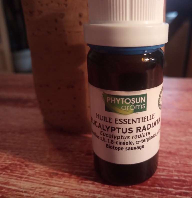 Huile_Essentielle_Eucalyptus_radie